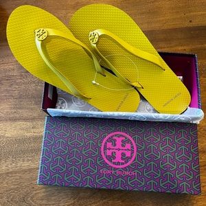 Tory burch flip flops